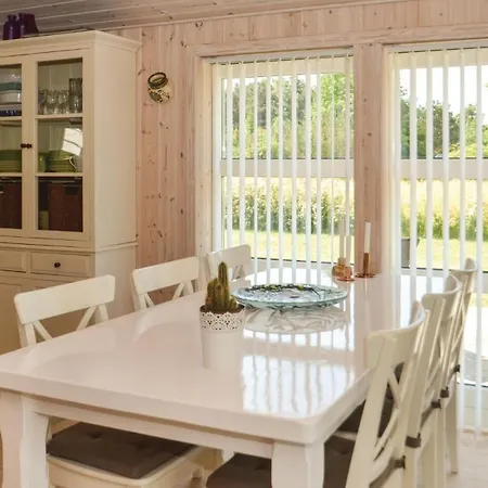 Feriehus Two-bedroom Holiday In Nakskov